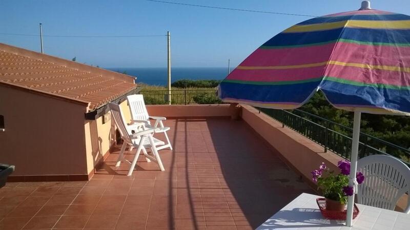 Casa Vacanze La Terrazza Sul Golfo 卡斯泰拉马莱 外观 照片