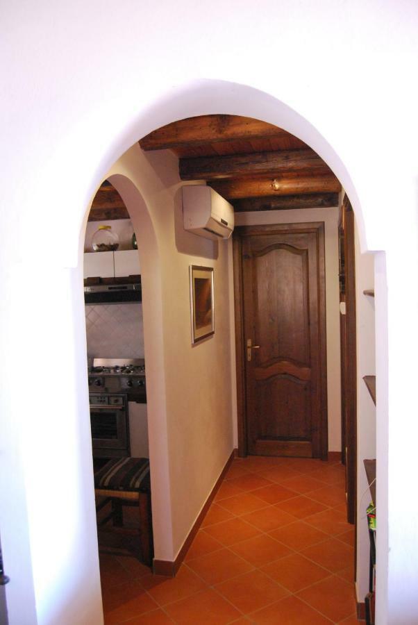 Casa Vacanze La Terrazza Sul Golfo 卡斯泰拉马莱 外观 照片